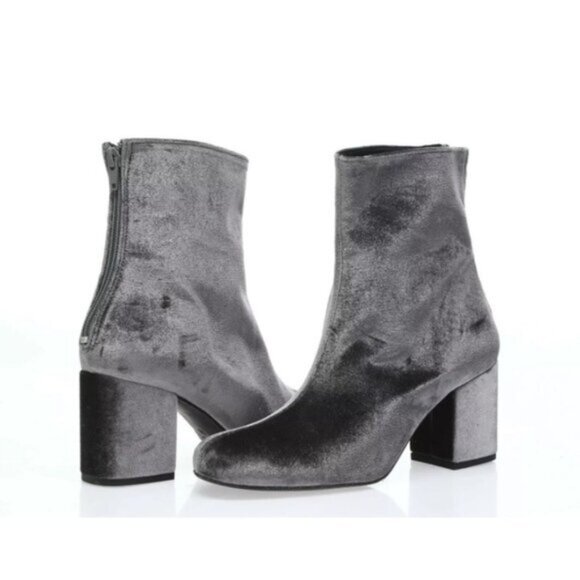 Free People Cecile Grey Velvet Ankle Boots Size 10 - Picture 1 of 16